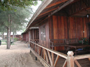 beachchalet.jpg
