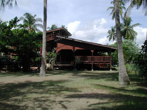 mainhouse.jpg